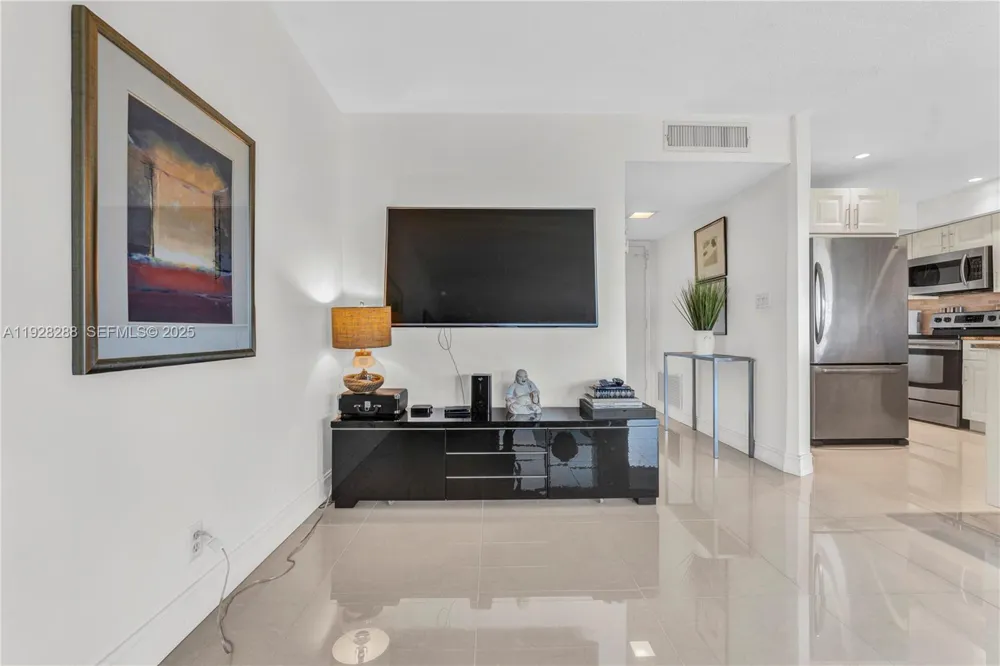 200 Diplomat Pkwy #729 Hallandale Beach, FL 33009