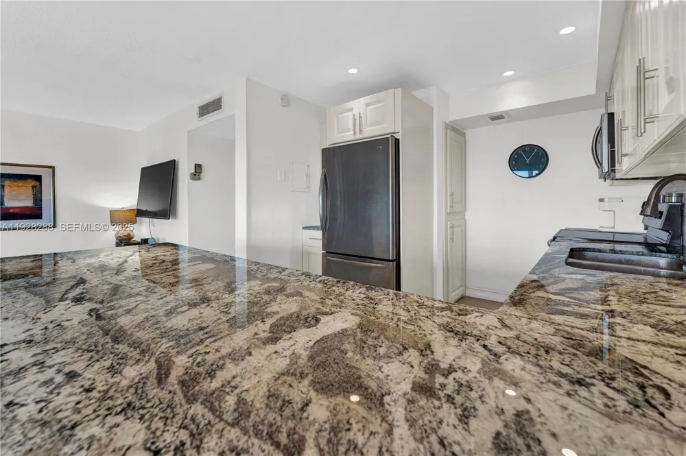 200 Diplomat Pkwy #729 Hallandale Beach, FL 33009
