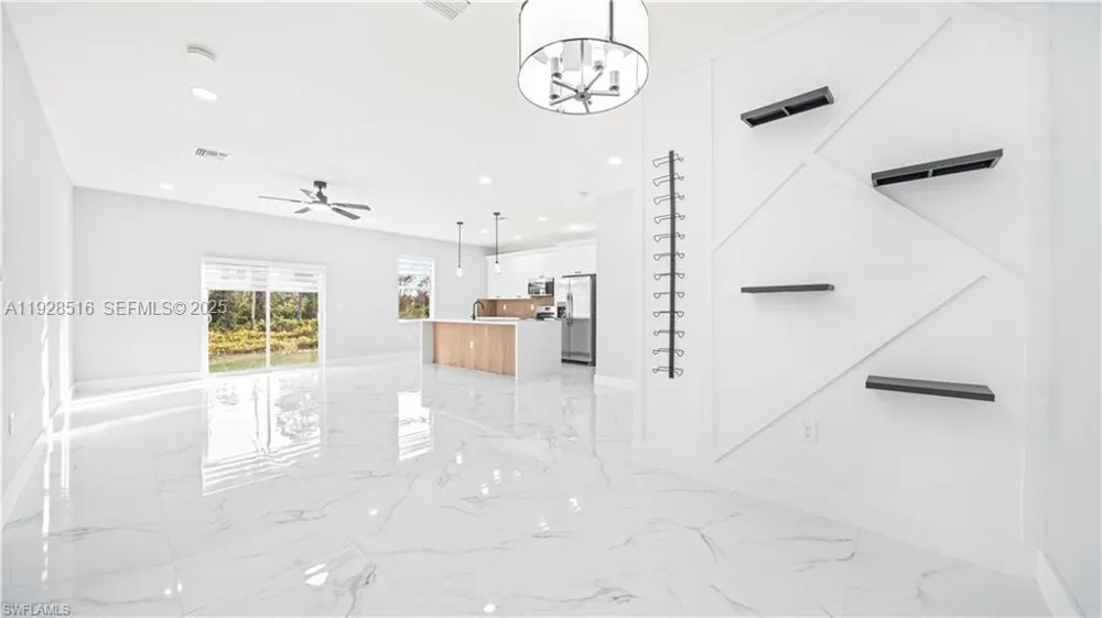 1110 GARIBALDI SST E Lehigh Acres, FL 33974
