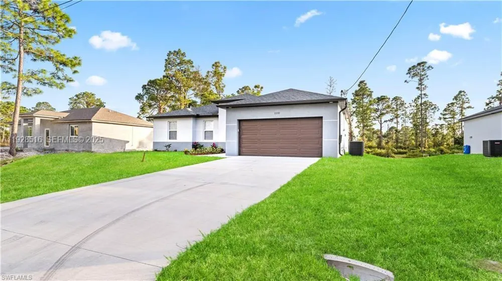 1110 GARIBALDI SST E Lehigh Acres, FL 33974