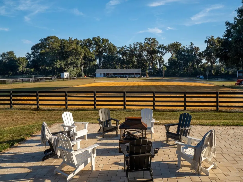 14335 US HIGHWAY 441 Citra, FL 32113