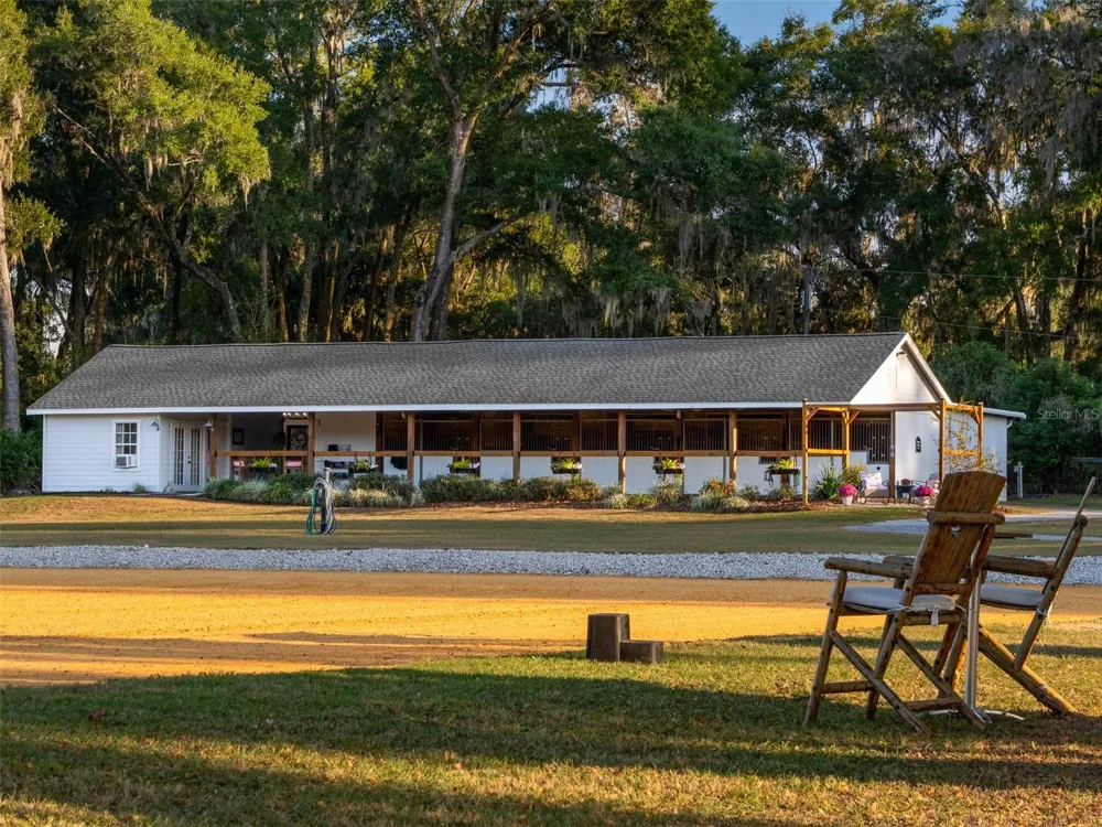 14335 US HIGHWAY 441 Citra, FL 32113