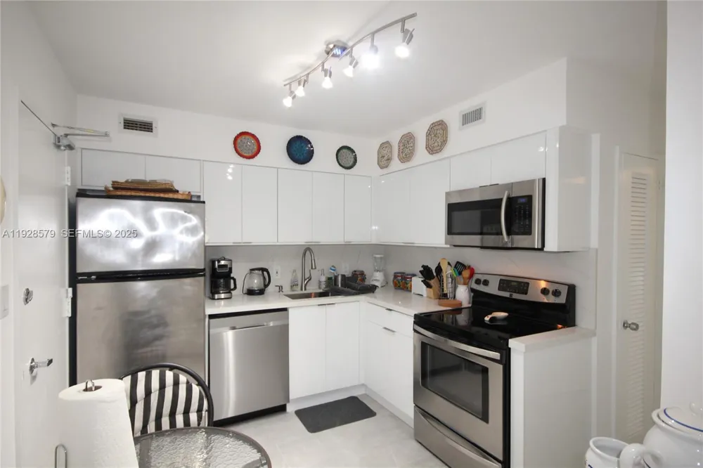 Address Not Shown Miami Beach, FL 33140
