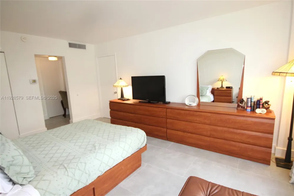 Address Not Shown Miami Beach, FL 33140