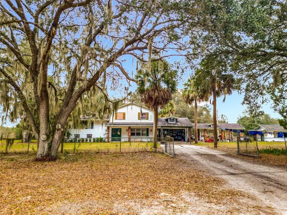 12521 SW HIGHWAY 484 Dunnellon, FL 34432
