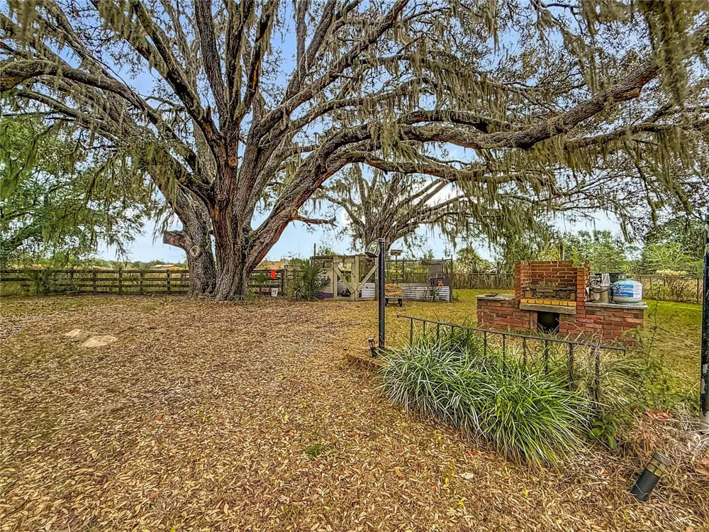 12521 SW HIGHWAY 484 Dunnellon, FL 34432