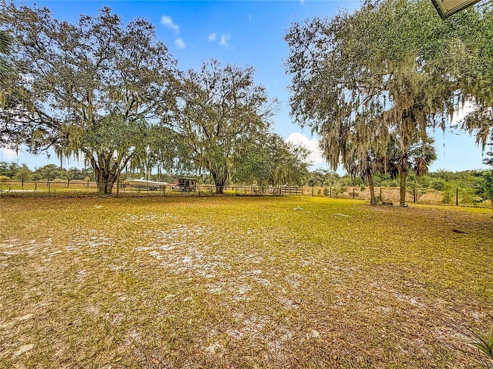 12521 SW HIGHWAY 484 Dunnellon, FL 34432