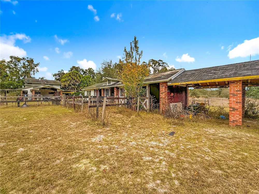 12521 SW HIGHWAY 484 Dunnellon, FL 34432