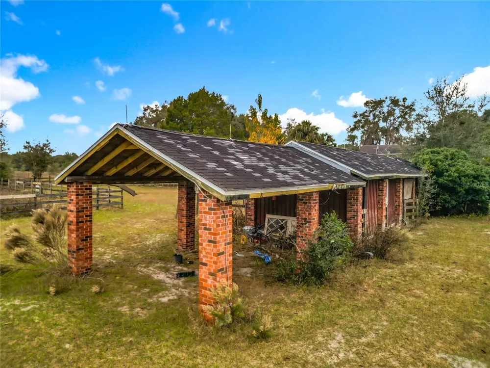 12521 SW HIGHWAY 484 Dunnellon, FL 34432