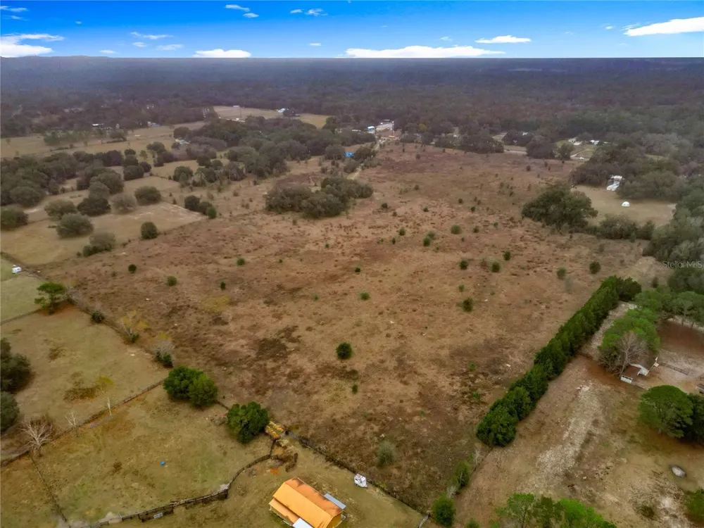 12521 SW HIGHWAY 484 Dunnellon, FL 34432