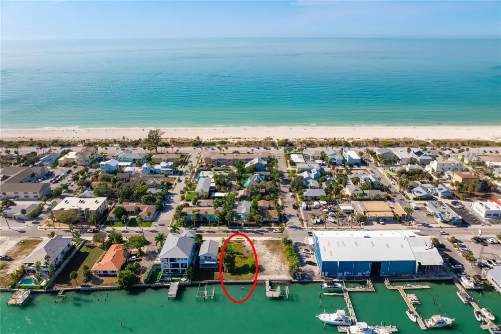 1805 PASS-A-GRILLE WAY St Pete Beach, FL 33706