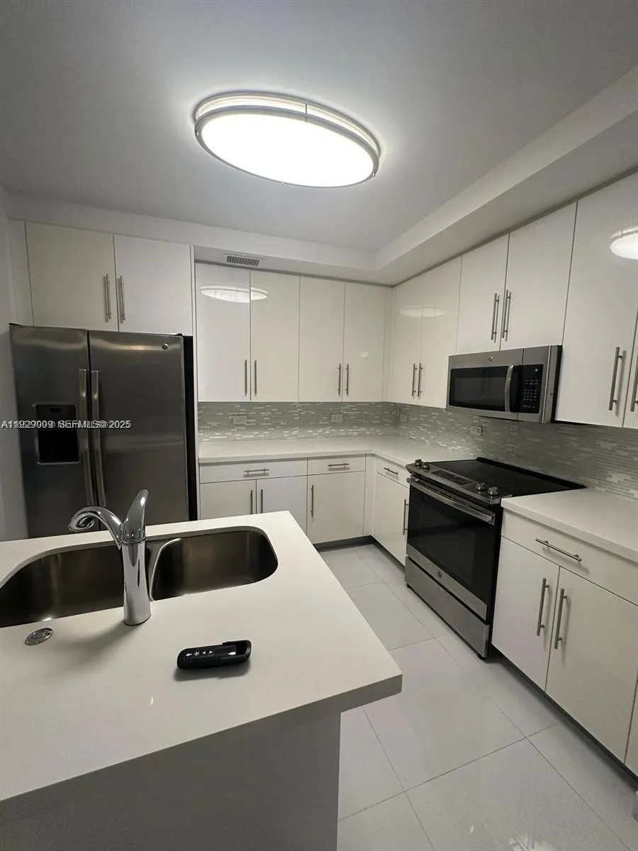 2651 NE 212th Ter #400 Miami, FL 33180
