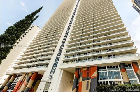 50 BISCAYNE BLVD #1703