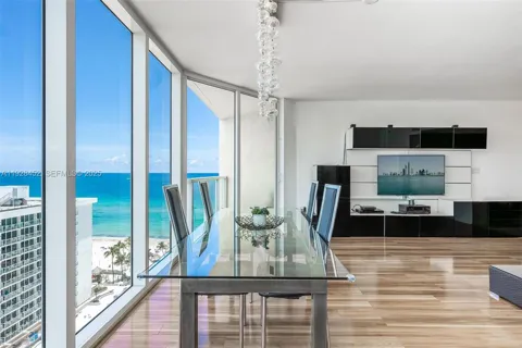 16699 Collins Ave #1507
