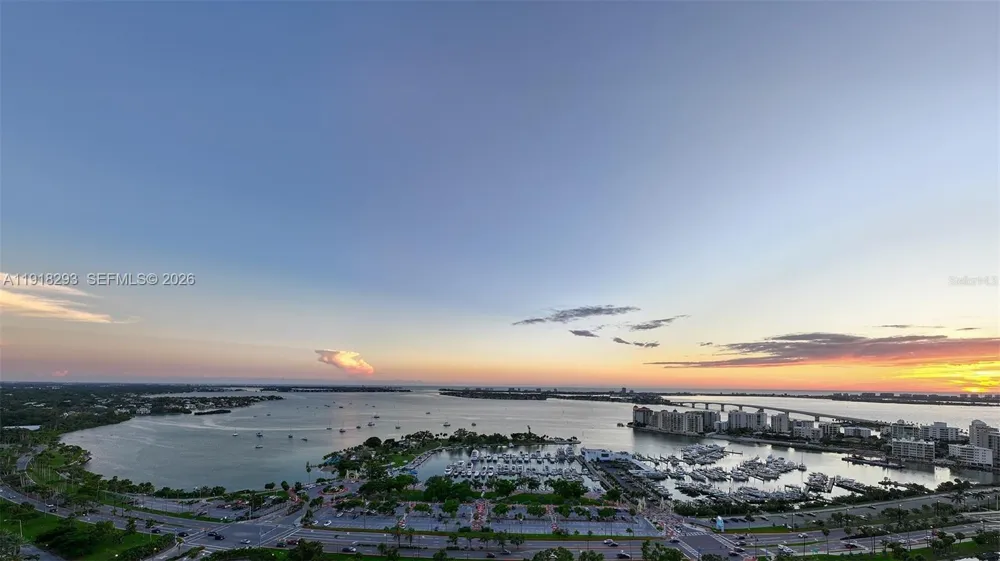 65 S Palm Ave #702 Sarasota, FL 34236