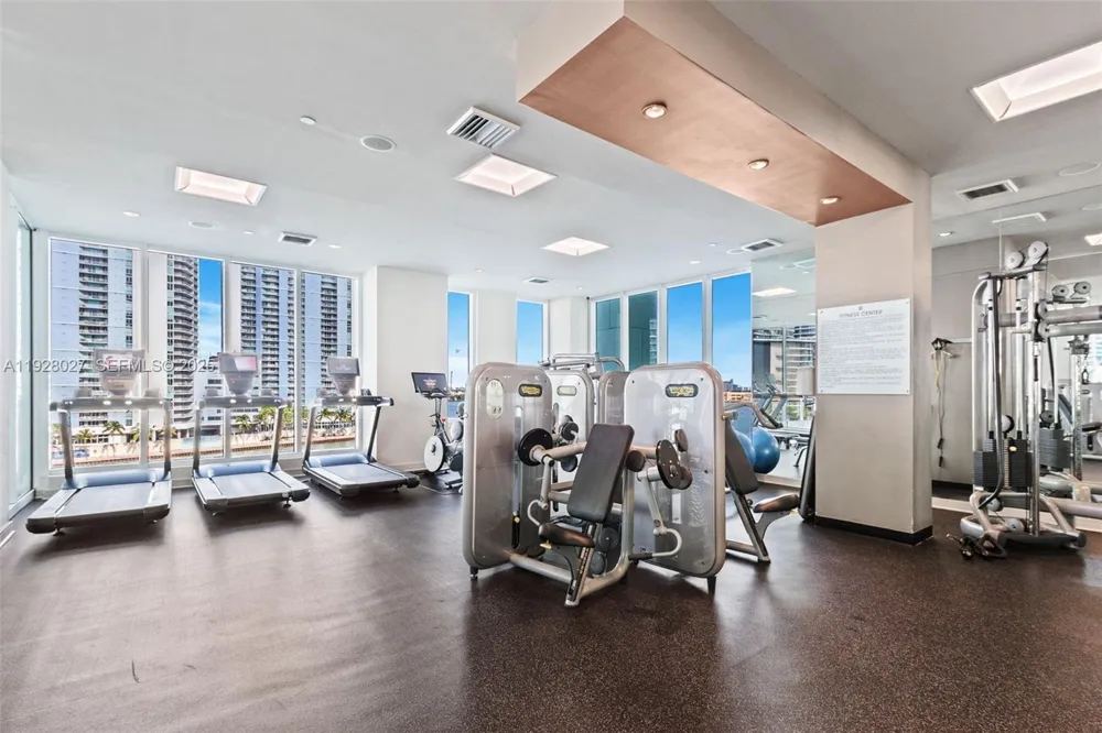 900 Brickell Key Blvd #2002 Miami, FL 33131