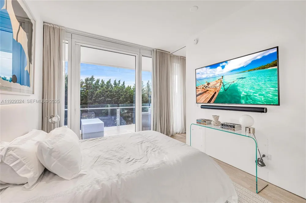 9111 Collins Ave #N-322 Surfside, FL 33154