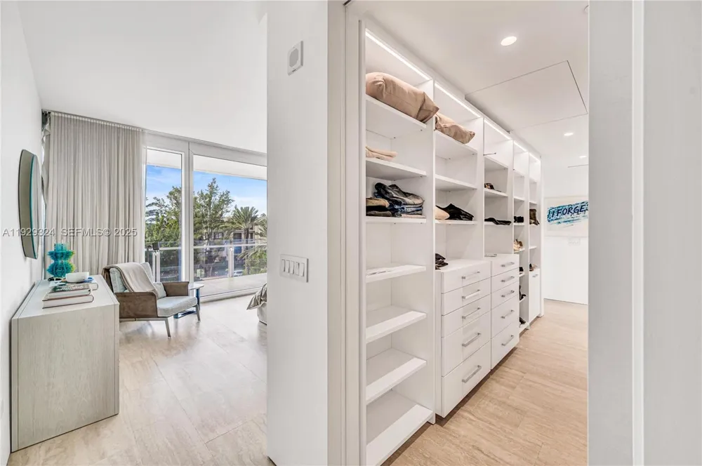 9111 Collins Ave #N-322 Surfside, FL 33154
