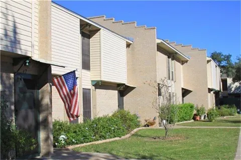 801 Greenbriar Drive