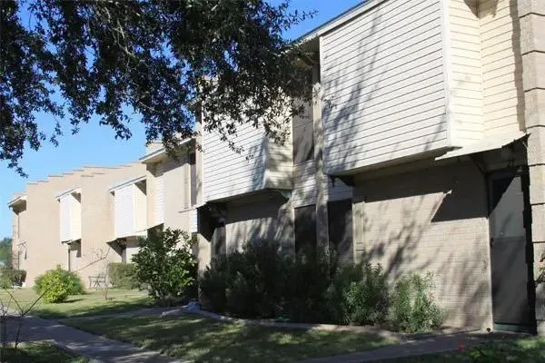 801 Greenbriar Drive Edinburg, TX 78539