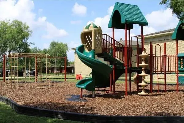 615 S F St Harlingen, TX 78550