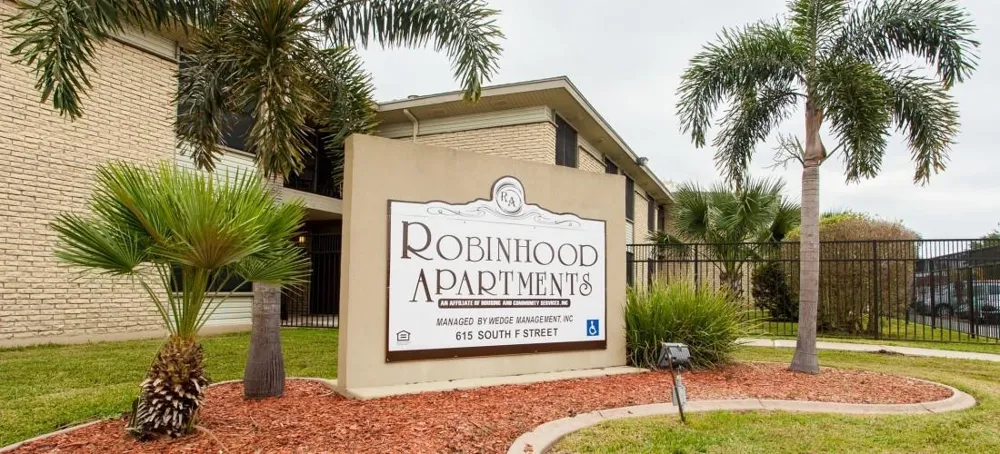 615 S F St Harlingen, TX 78550