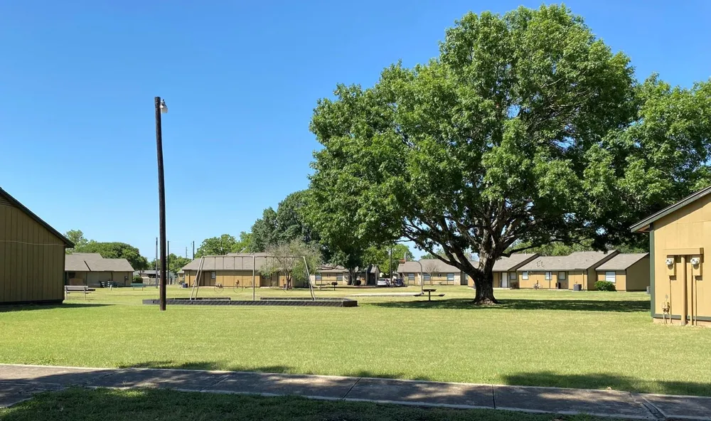 101 Glenbrook Dr E New Braunfels, TX 78130