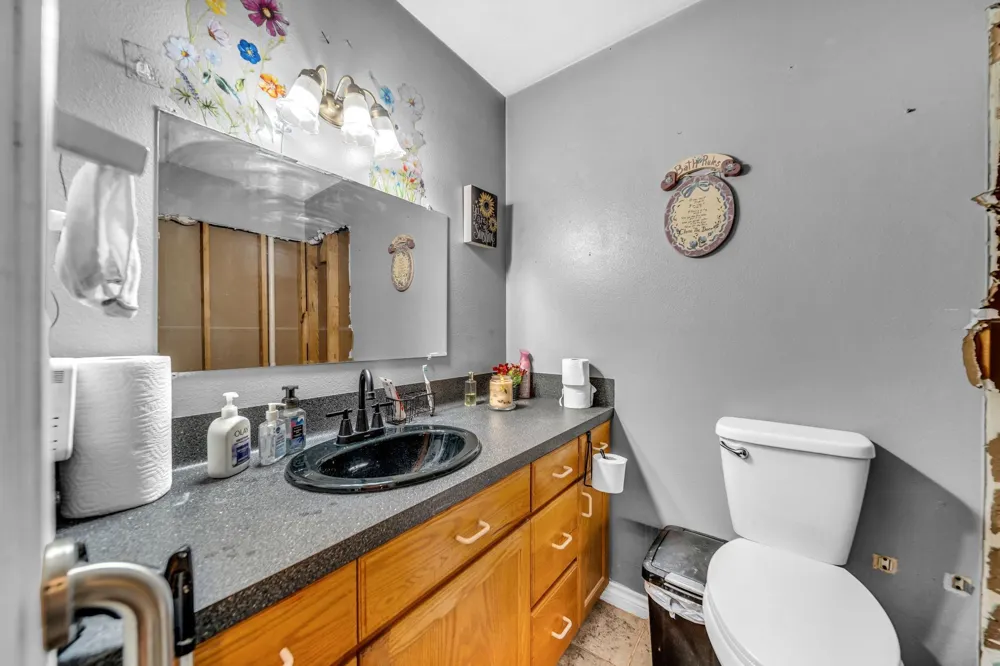 6 W Trail Lane Hilltop Lakes, TX 77871