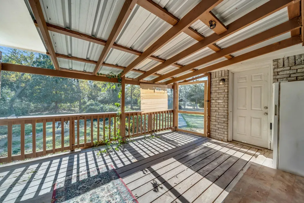 6 W Trail Lane Hilltop Lakes, TX 77871