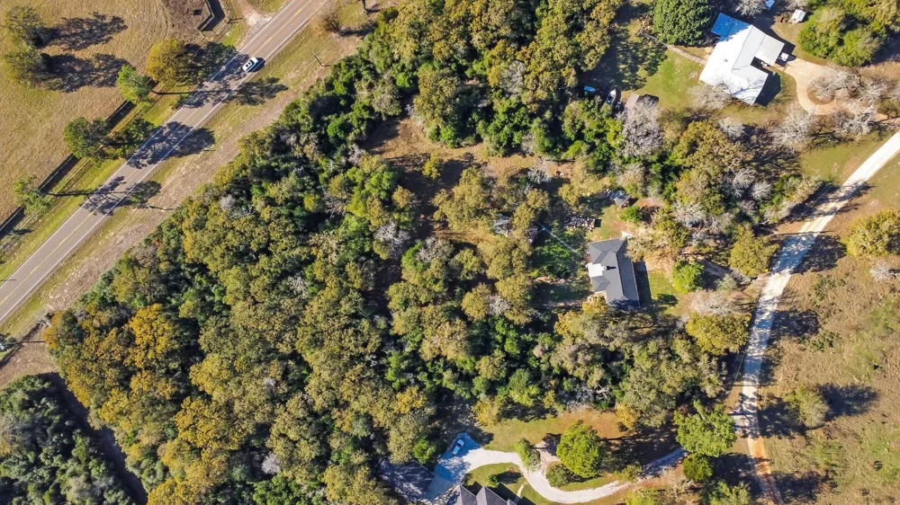6 W Trail Lane Hilltop Lakes, TX 77871