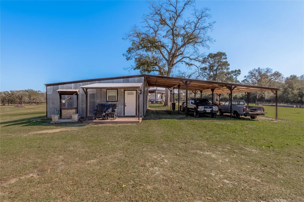 5316 Sh 19 N Trinity, TX 75862