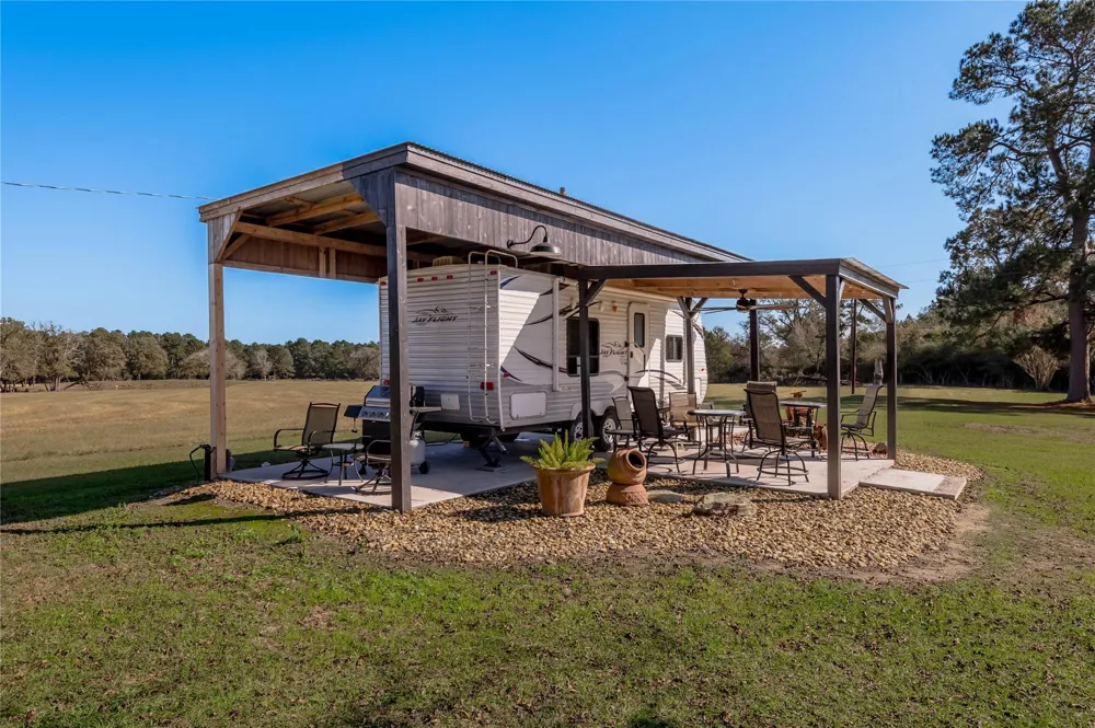 5316 Sh 19 N Trinity, TX 75862