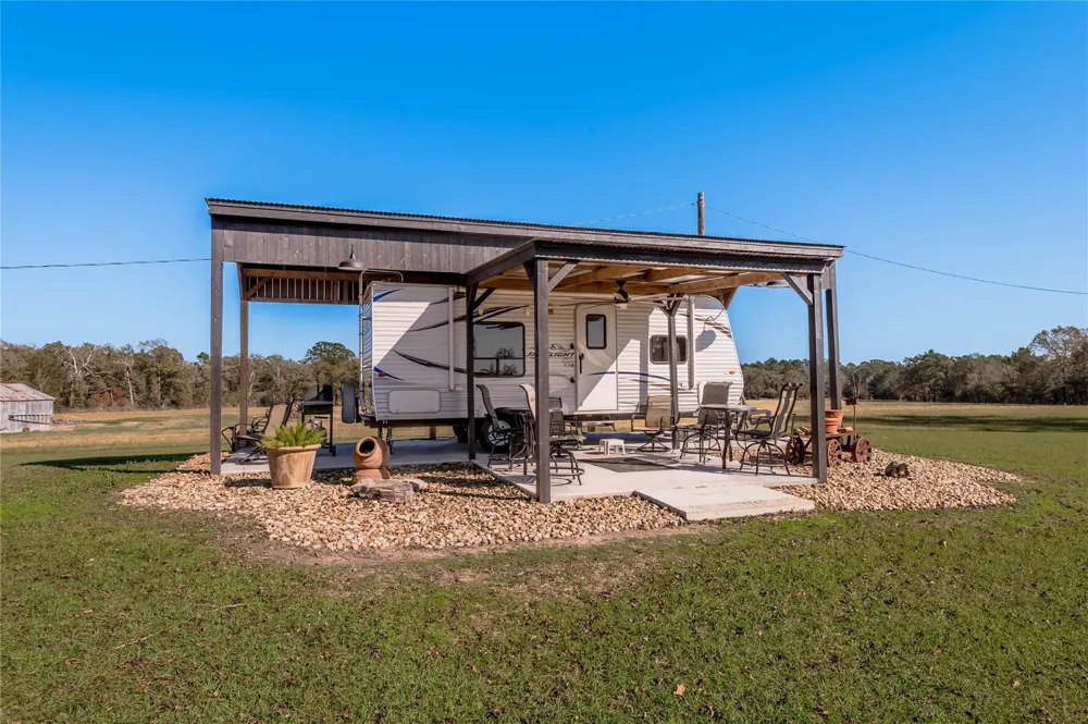 5316 Sh 19 N Trinity, TX 75862