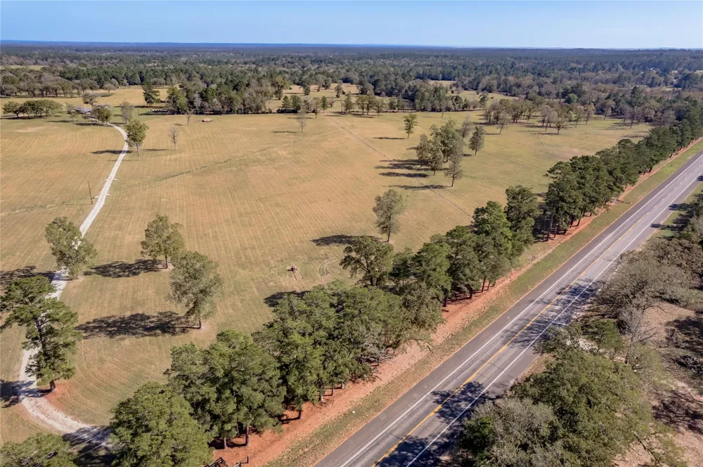 5316 Sh 19 N Trinity, TX 75862