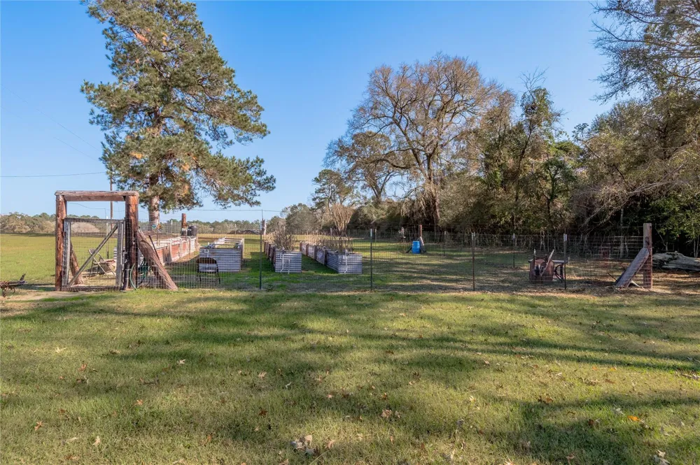 5316 Sh 19 N Trinity, TX 75862