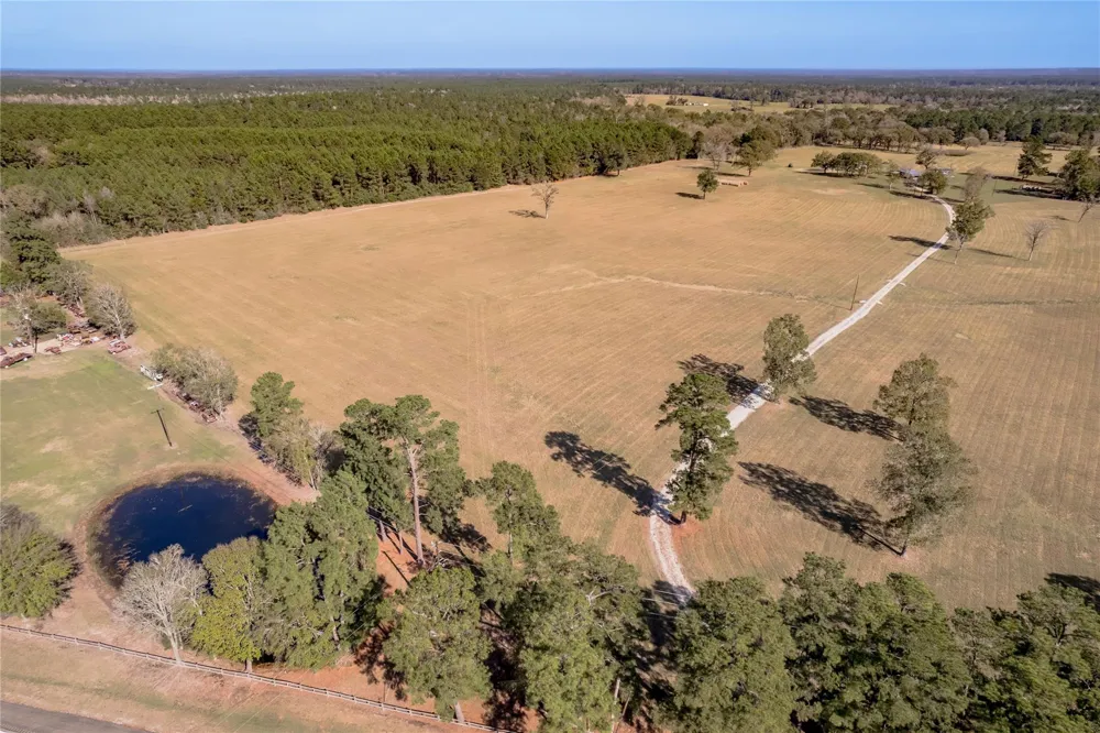 5316 Sh 19 N Trinity, TX 75862