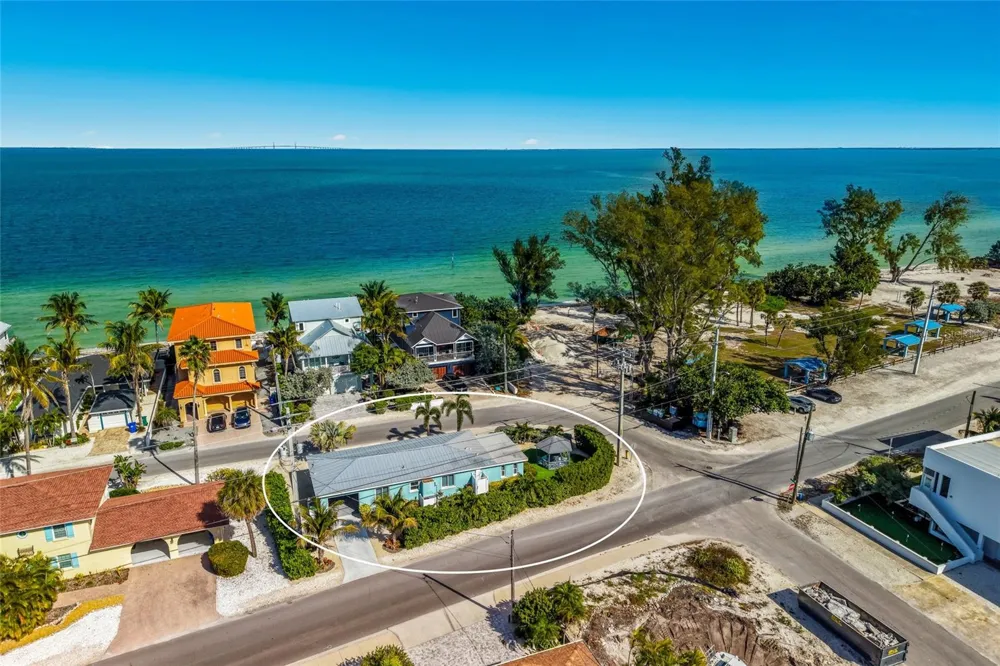 912 SHORE DRIVE Anna Maria, FL 34216