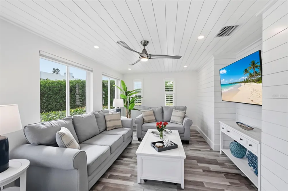 912 SHORE DRIVE Anna Maria, FL 34216