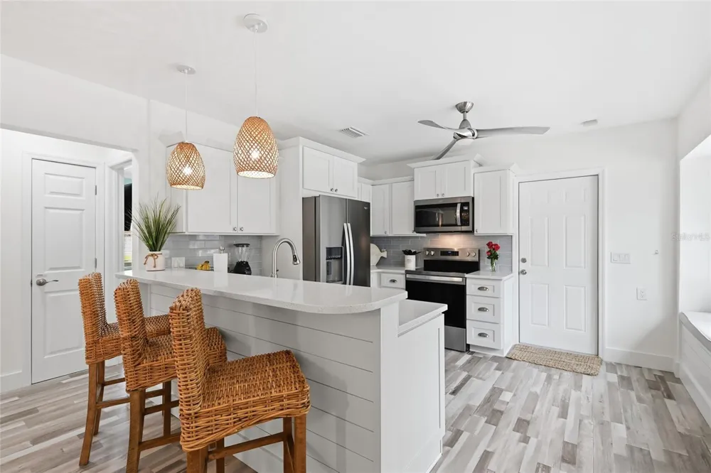 912 SHORE DRIVE Anna Maria, FL 34216