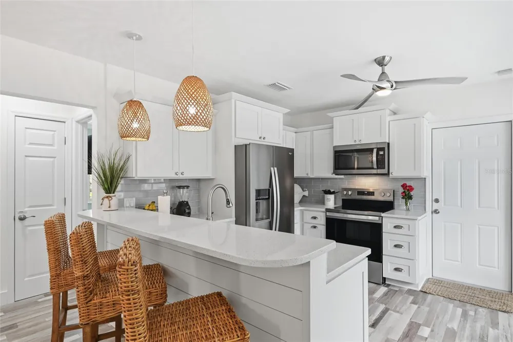 912 SHORE DRIVE Anna Maria, FL 34216