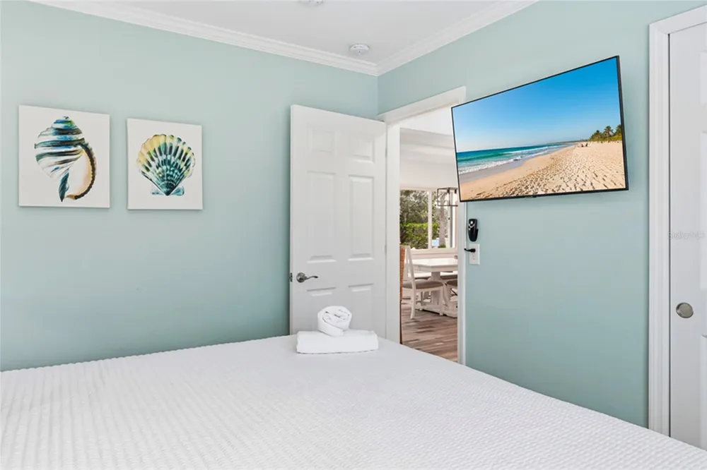 912 SHORE DRIVE Anna Maria, FL 34216