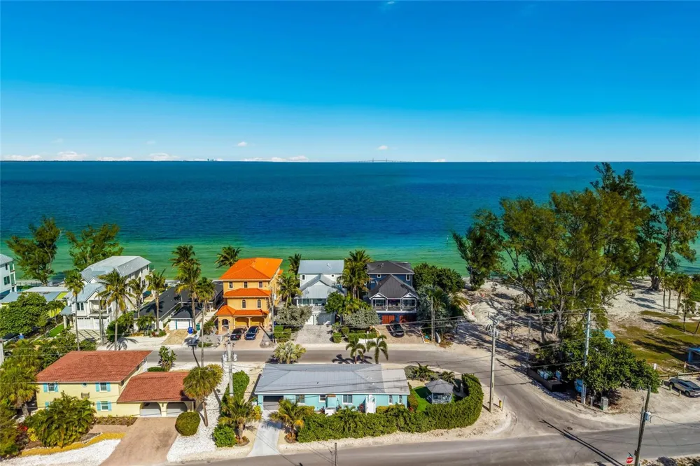 912 SHORE DRIVE Anna Maria, FL 34216