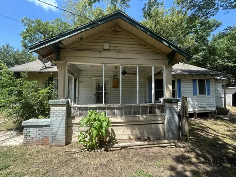 1430 W Kaufman Street