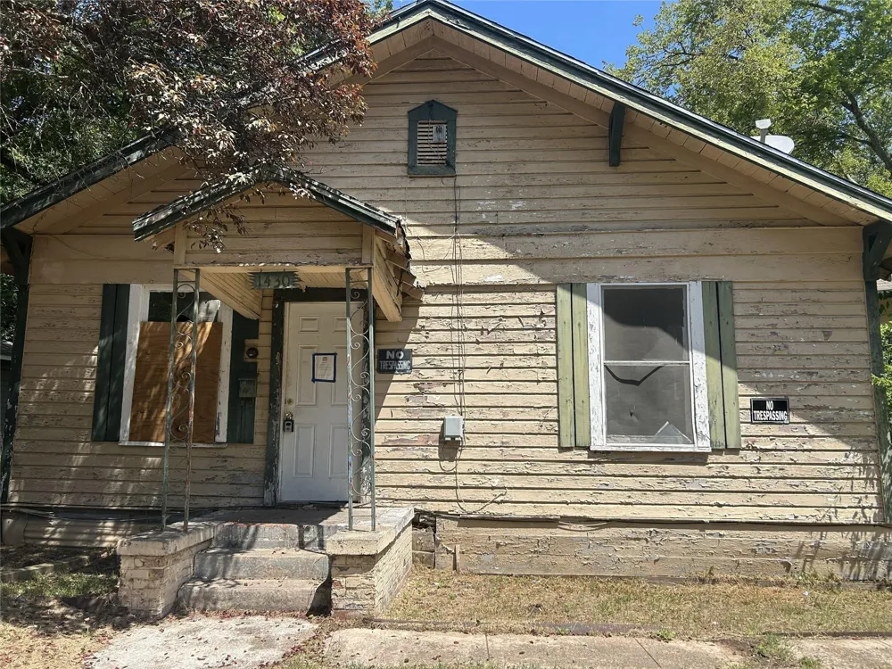 1430 W Kaufman Street Paris, TX 75460