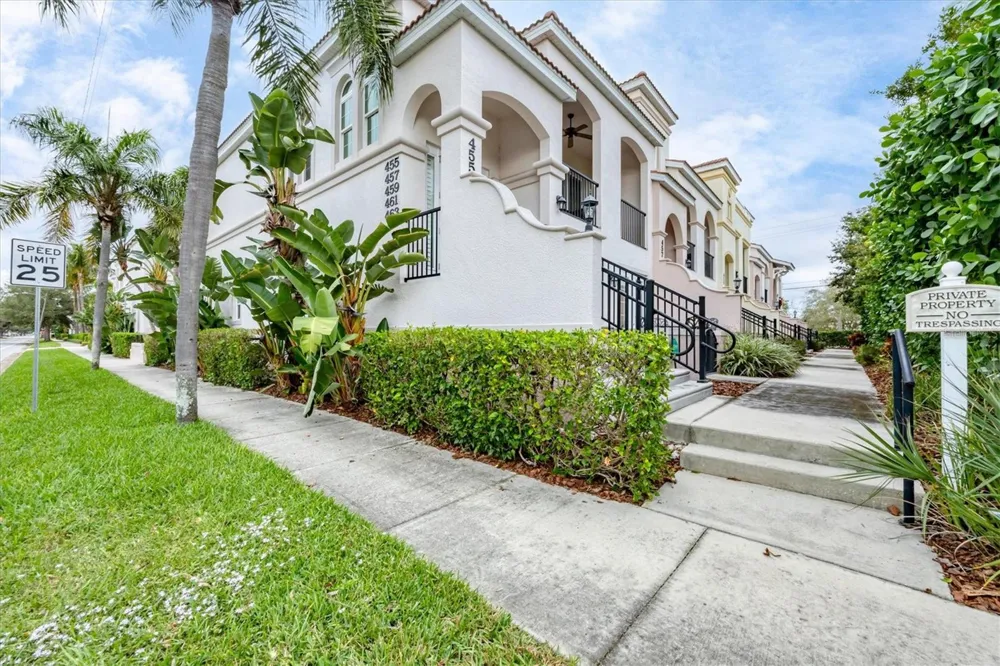455 NOKOMIS AVENUE S #455 Venice, FL 34285