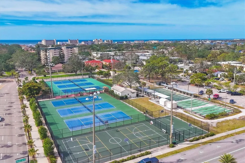 455 NOKOMIS AVENUE S #455 Venice, FL 34285