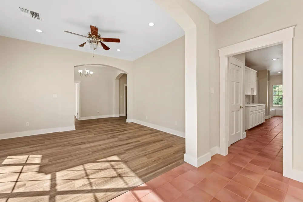 417 W Morgan Street Franklin, TX 77856
