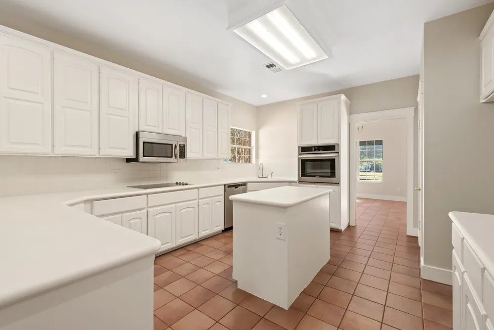 417 W Morgan Street Franklin, TX 77856