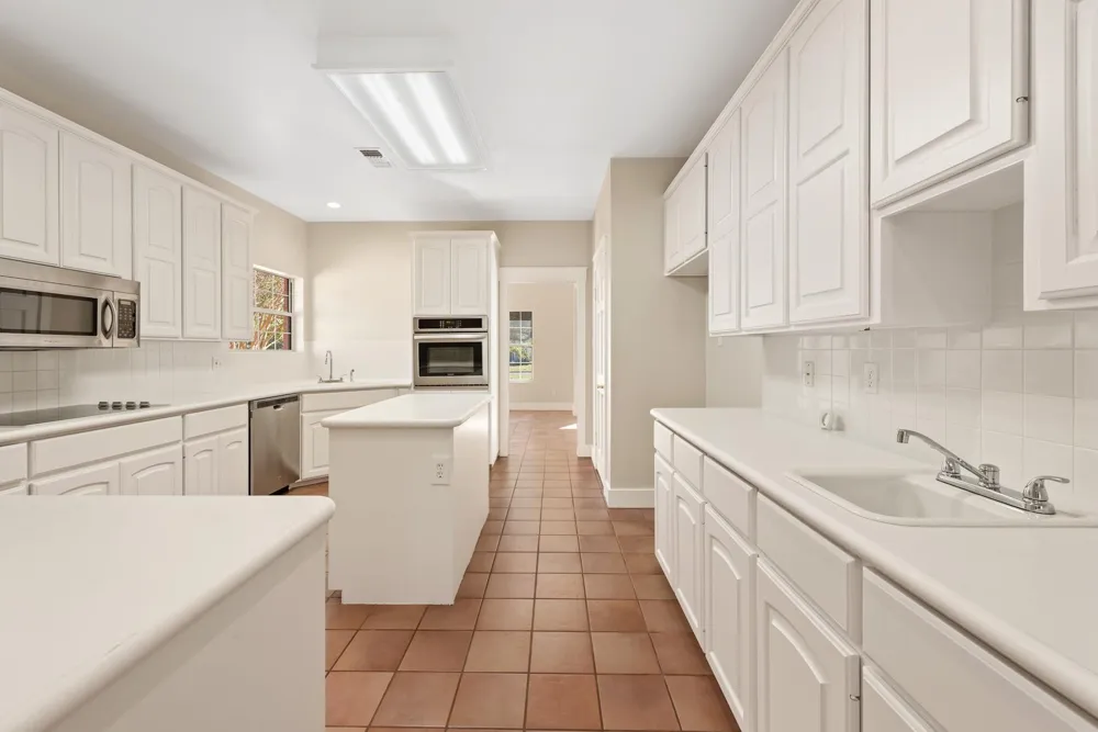 417 W Morgan Street Franklin, TX 77856
