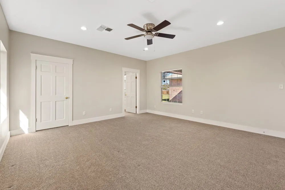 417 W Morgan Street Franklin, TX 77856